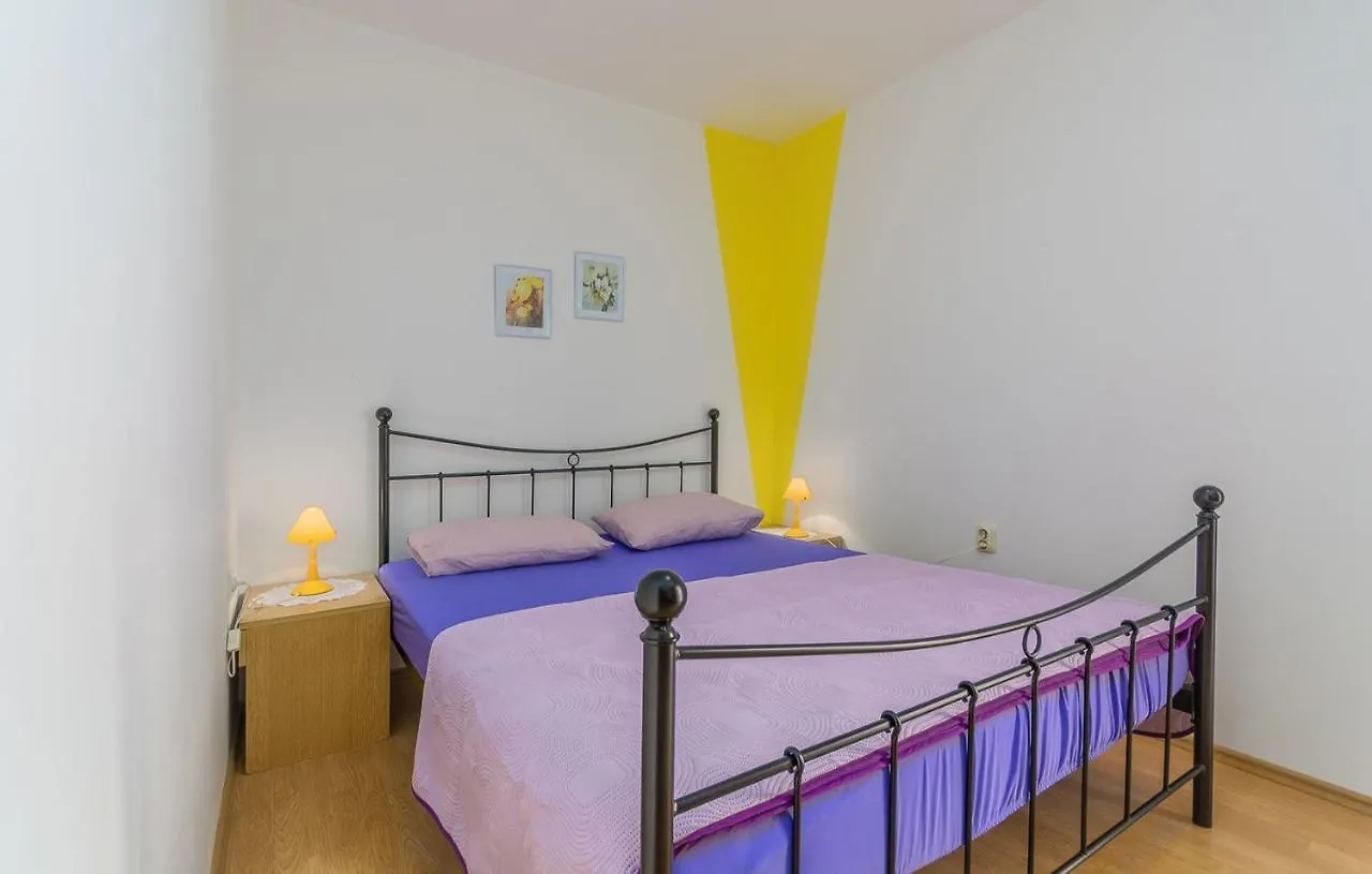 Apartments Lily Valbandon Croatia